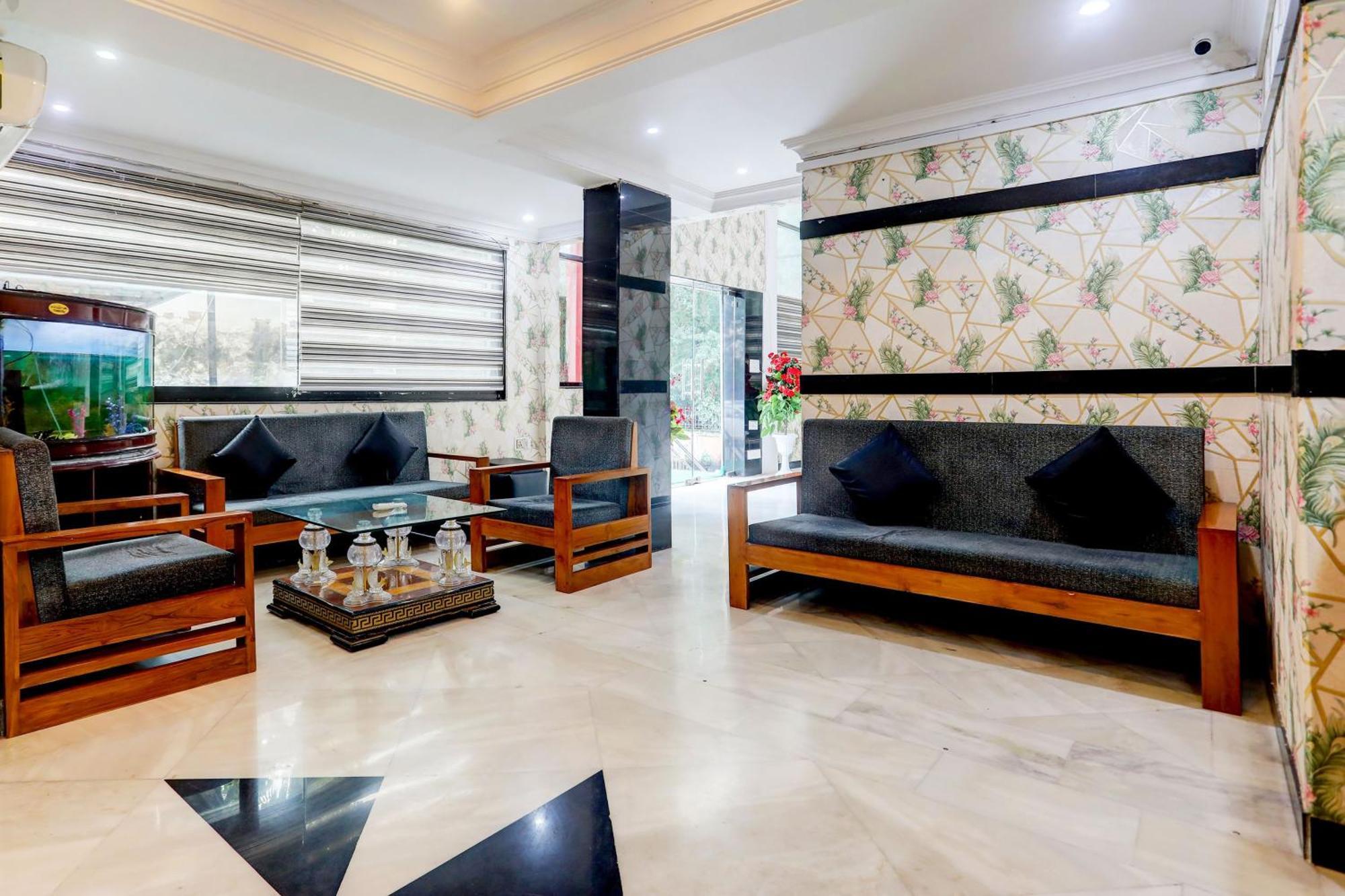 Super Collection O Lake Palace Road Udaipur Bagian luar foto