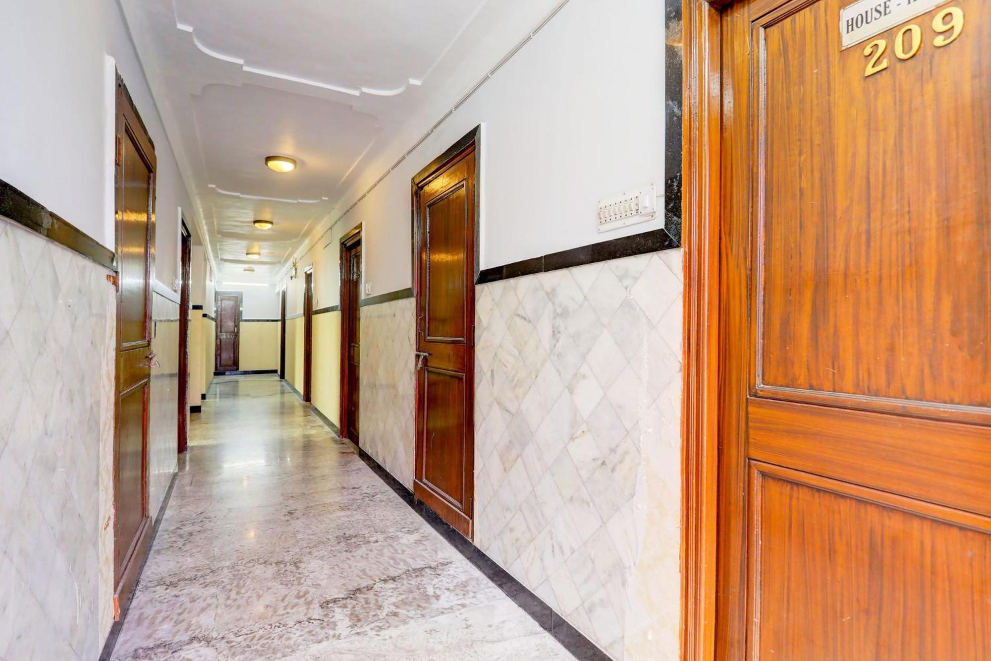 Super Collection O Lake Palace Road Udaipur Bagian luar foto